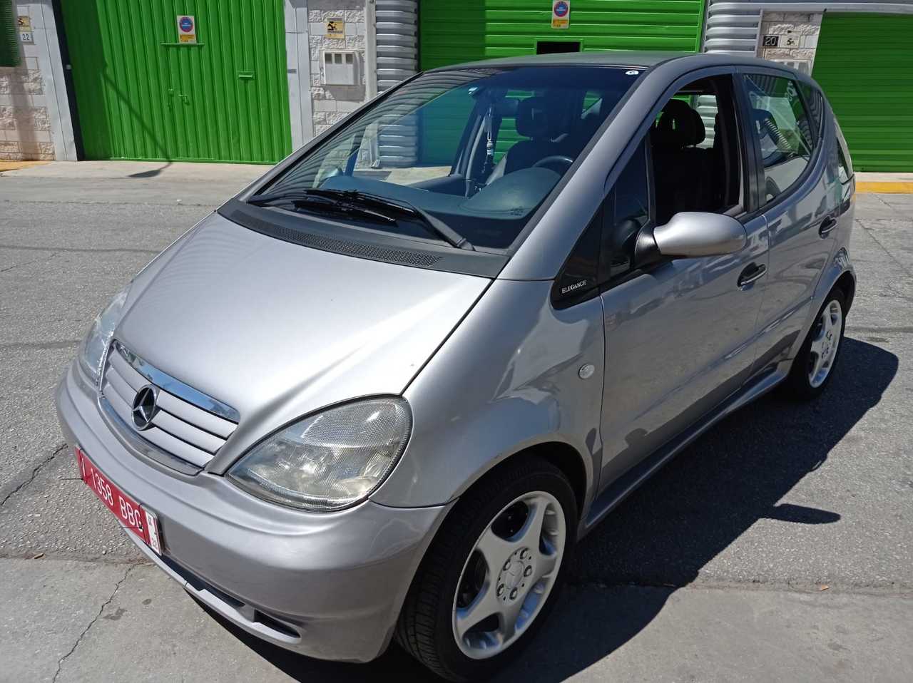 Mercedes Benz Clase A ocasión segunda mano 2000 Gasolina por 3.800€ en Málaga