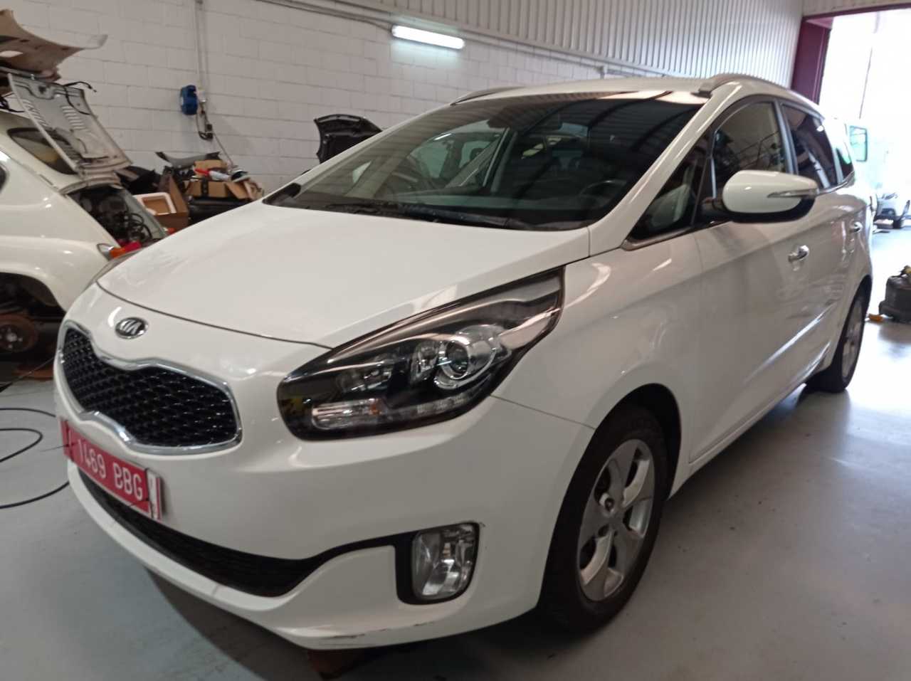 Kia Carens ocasión segunda mano 2015 Diésel por 10.500€ en Málaga