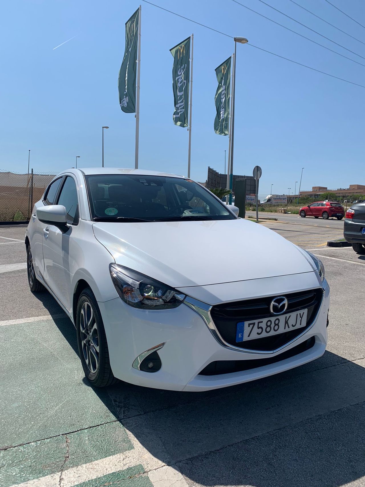 Mazda 2 ocasión segunda mano 2018 Gasolina por 15.900€ en Málaga