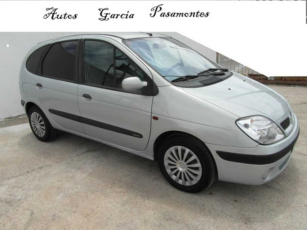 Renault Scénic ocasión segunda mano 2002 Diésel por 1.800€ en Madrid