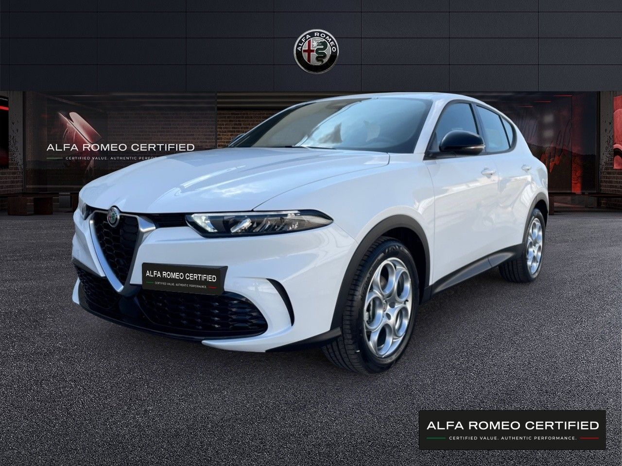 Foto alfa romeo tonale 2023 /