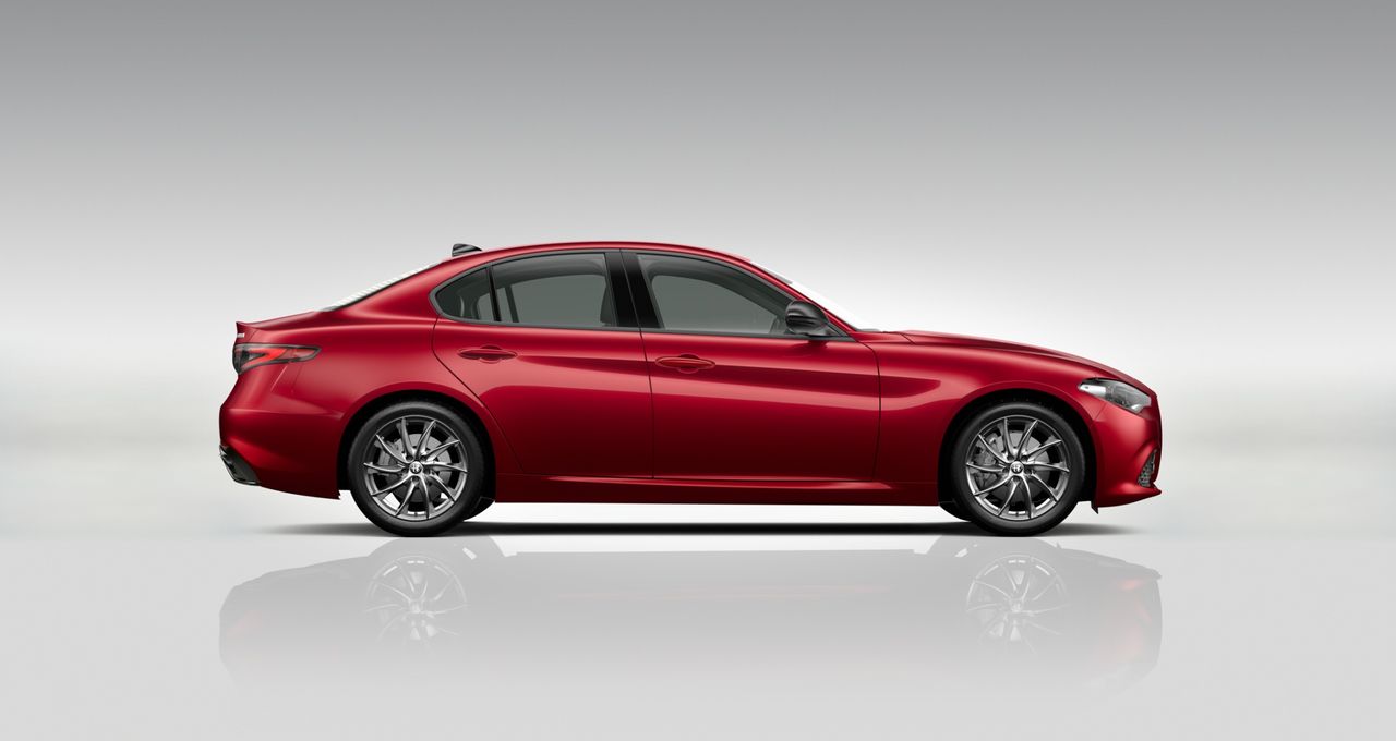 alfa romeo giulia 2024 / foto grande (2)