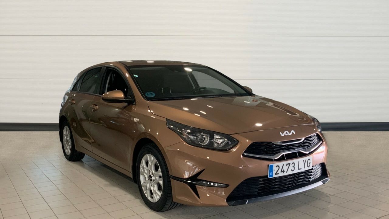 kia ceed 2022 /