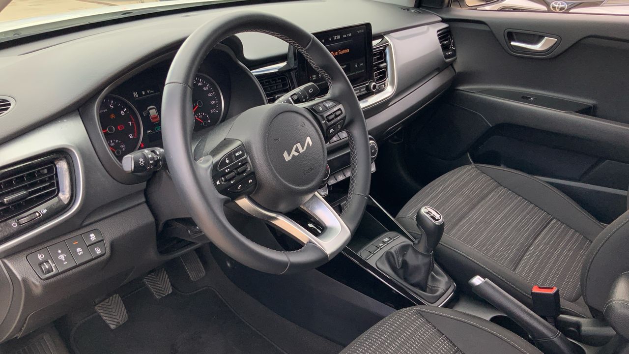 Kia Stonic 1.0 T-GDI MHEV IMT 74KW DRIVE 100 5P