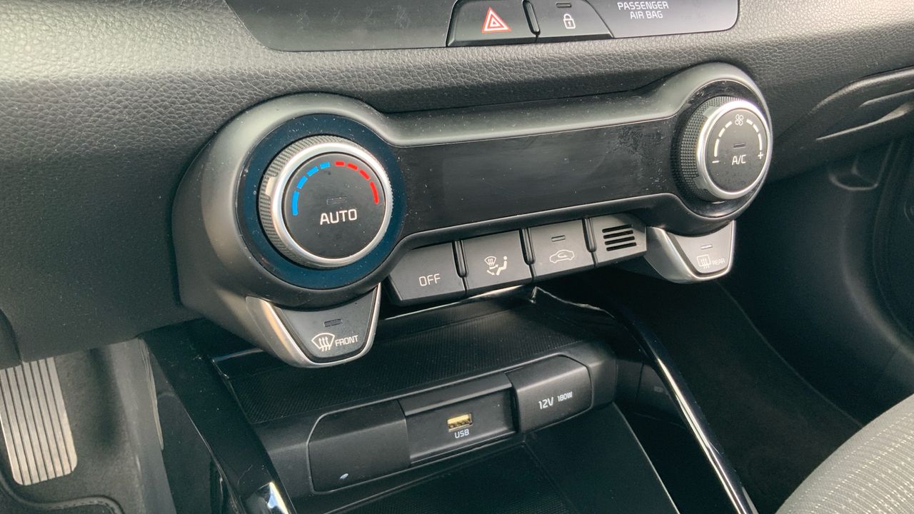 Kia Stonic 1.0 T-GDI MHEV IMT 74KW DRIVE 100 5P