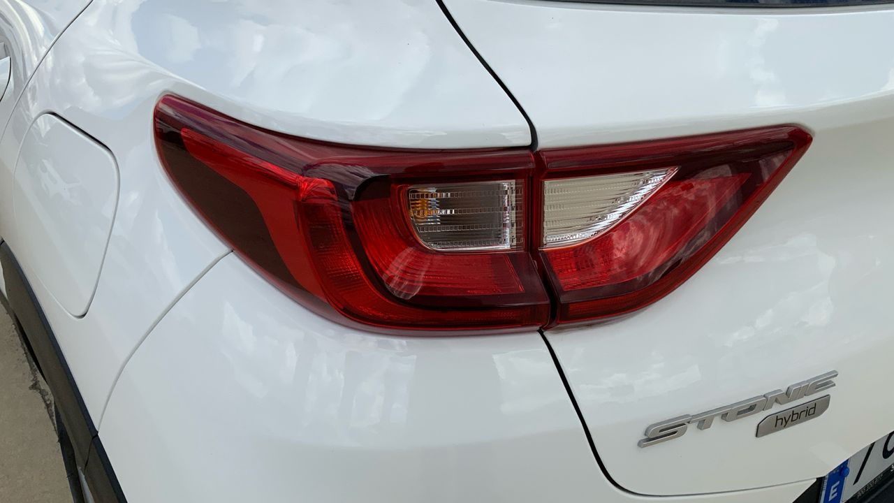 Kia Stonic 1.0 T-GDI MHEV IMT 74KW DRIVE 100 5P