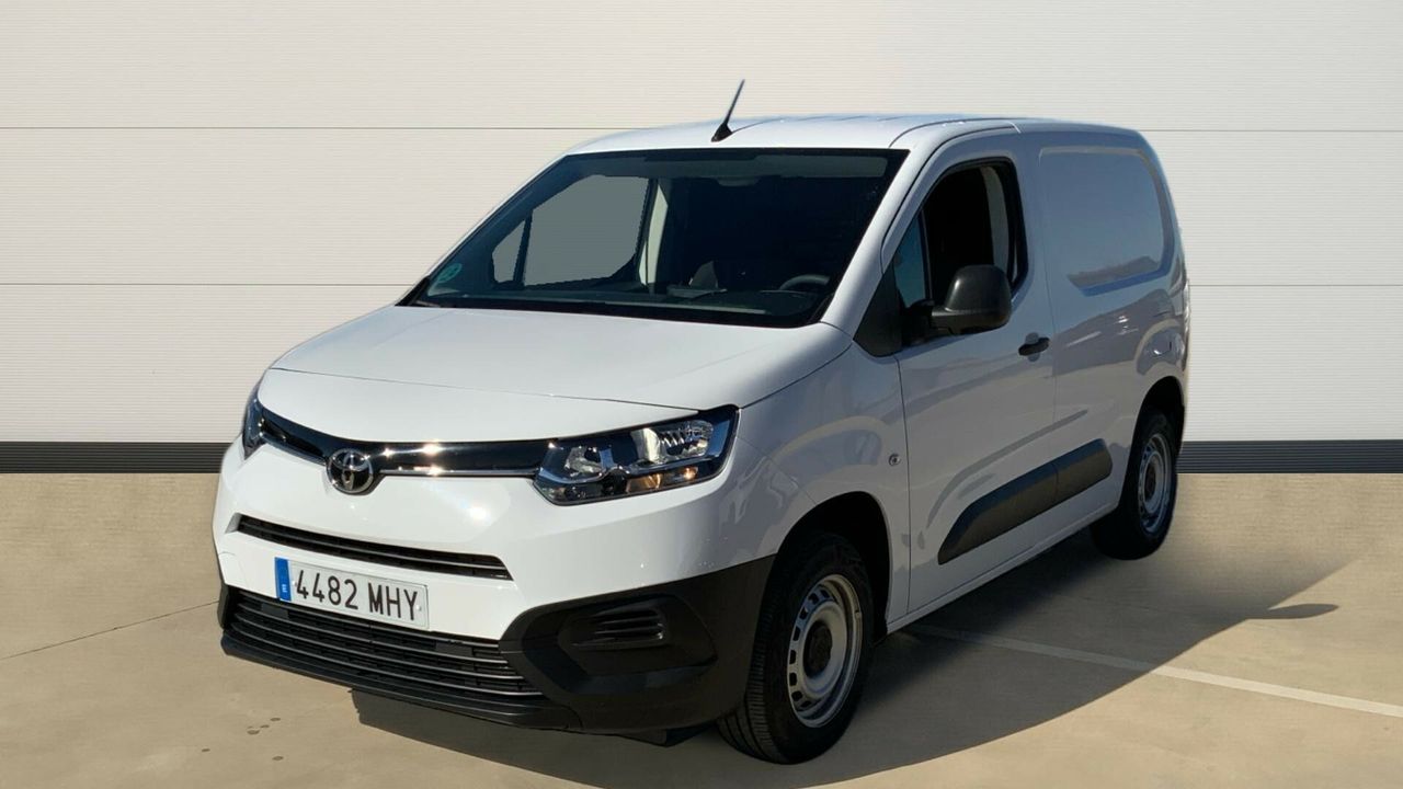 Toyota Proace City 1.5D 75KW GX PLUS MWB 650KG 102 4P