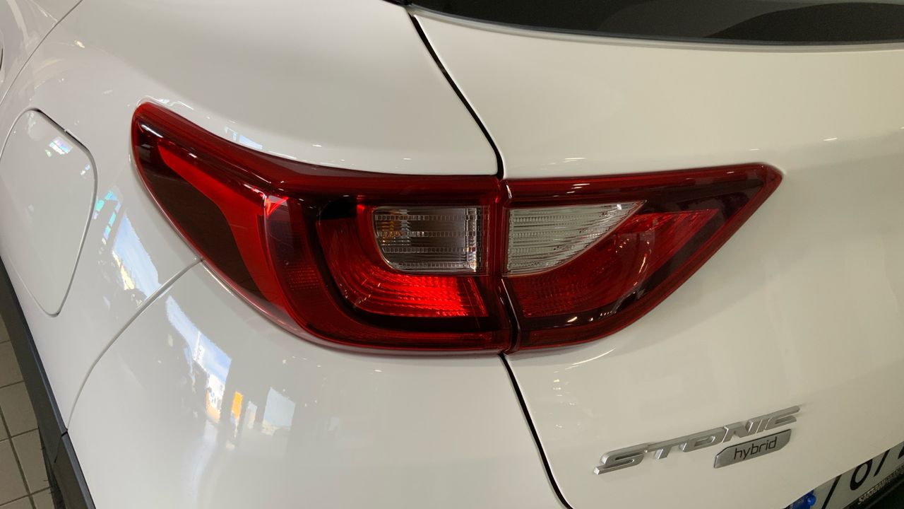 Kia Stonic 1.0 T-GDI MHEV IMT 74KW DRIVE 100 5P