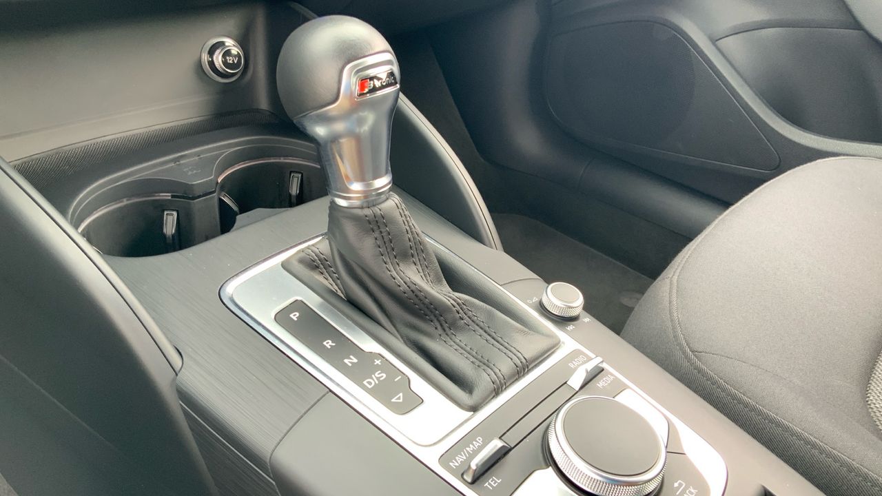 Audi A3 2.0 35 TDI S TRONIC 150 4P