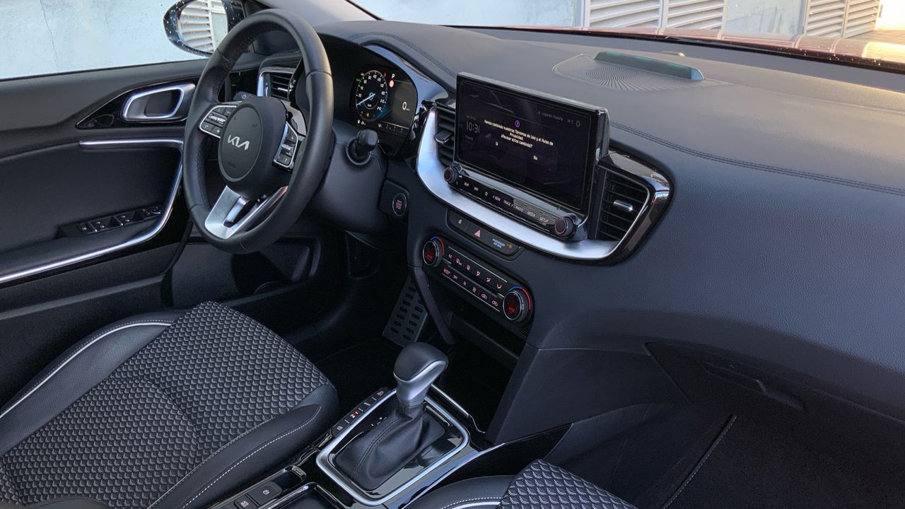 Kia XCeed 1.6 GDI PHEV EMOTION 141 5P