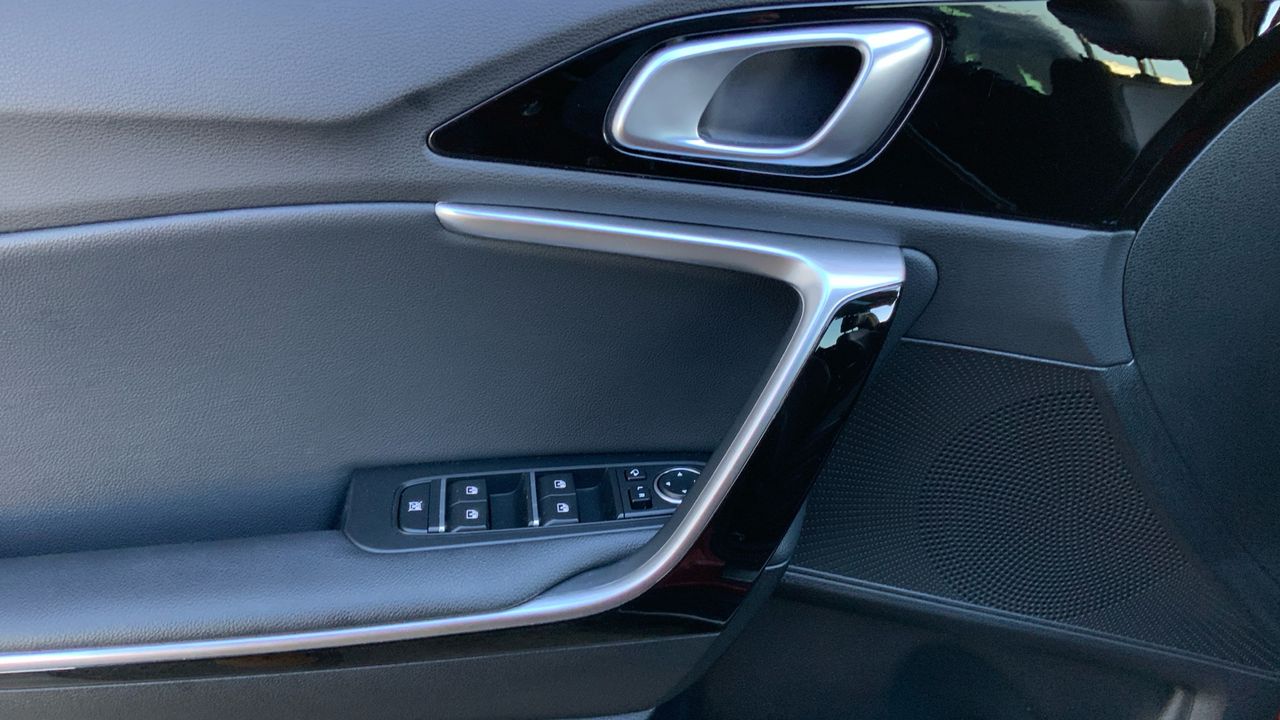 Kia XCeed 1.6 GDI PHEV EMOTION 141 5P