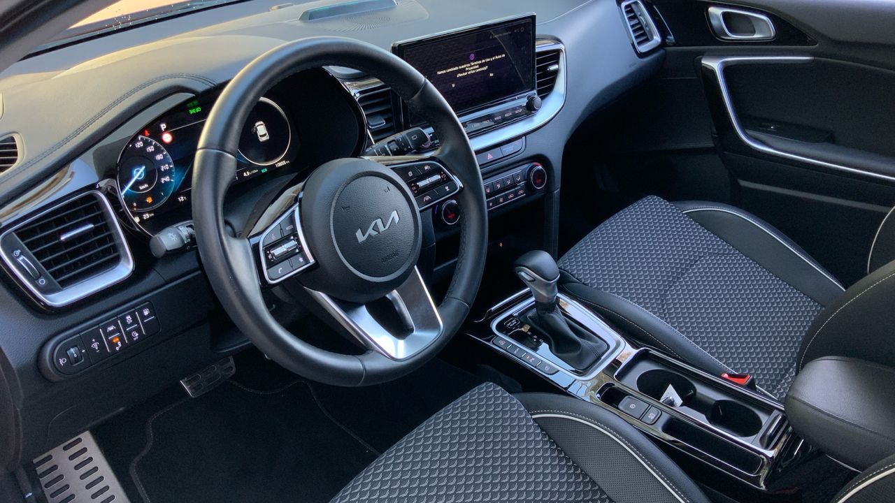 Kia XCeed 1.6 GDI PHEV EMOTION 141 5P