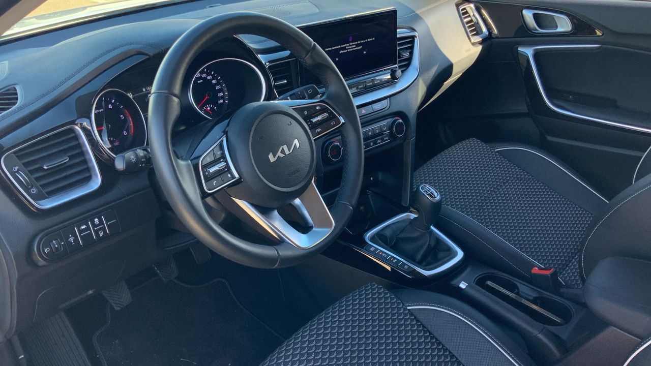 Kia Ceed 1.6 MHEV 100KW TECH 136 5P