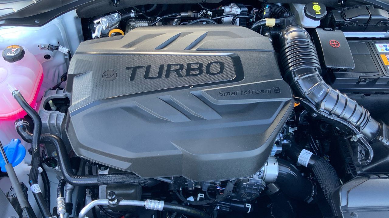 Kia Ceed 1.6 MHEV 100KW TECH 136 5P