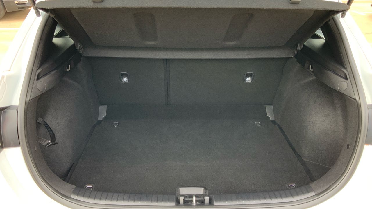 Kia Ceed 1.6 MHEV 100KW CONCEPT 136 5P