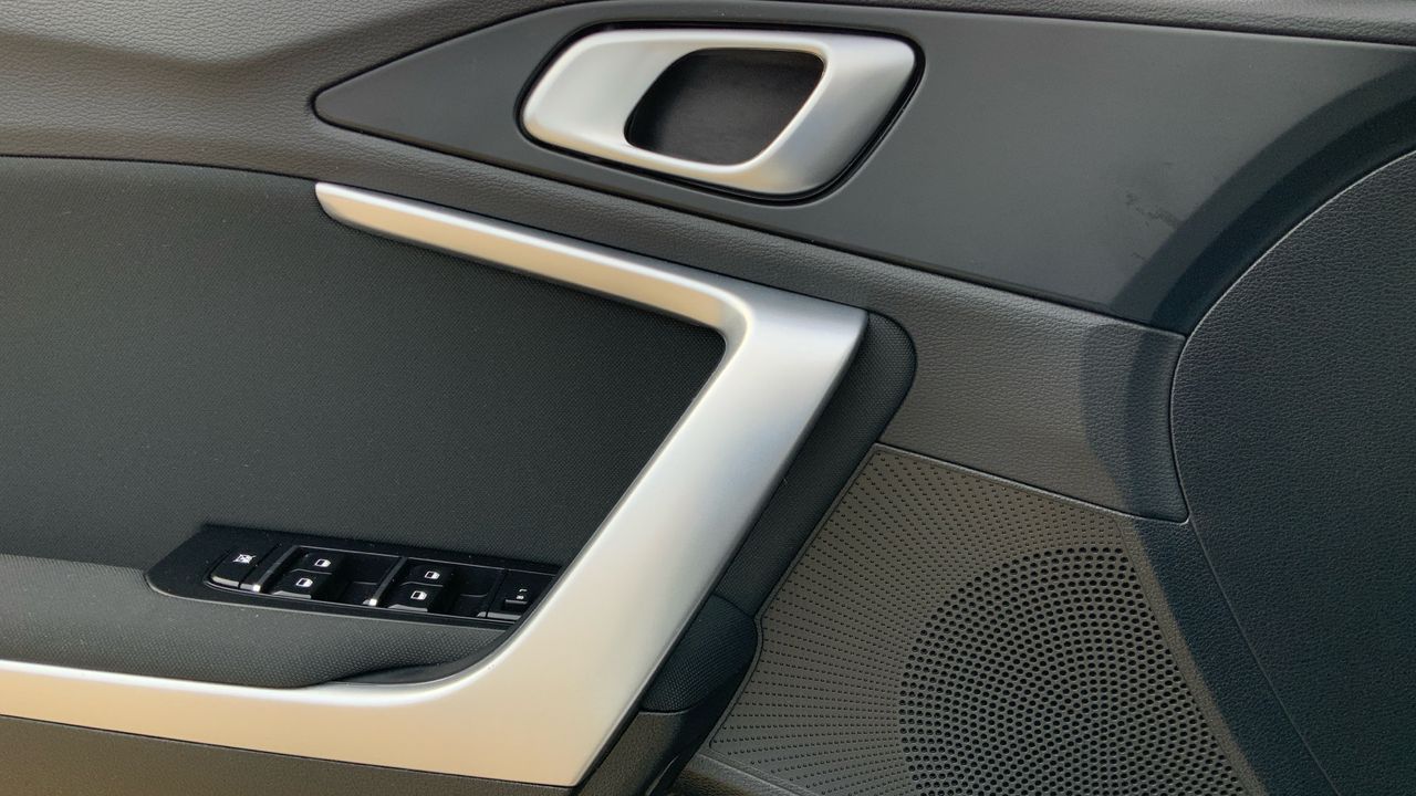 Kia Ceed 1.6 MHEV 100KW CONCEPT 136 5P