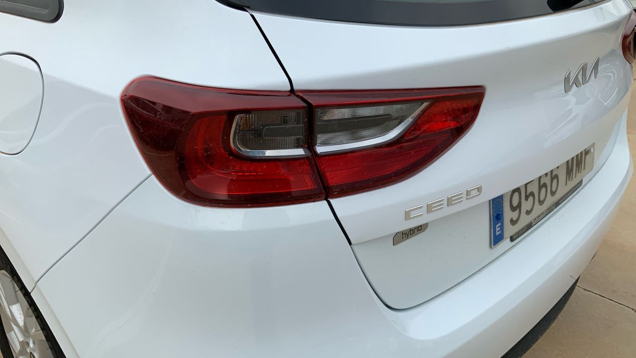 Kia Ceed 1.6 MHEV 100KW CONCEPT 136 5P