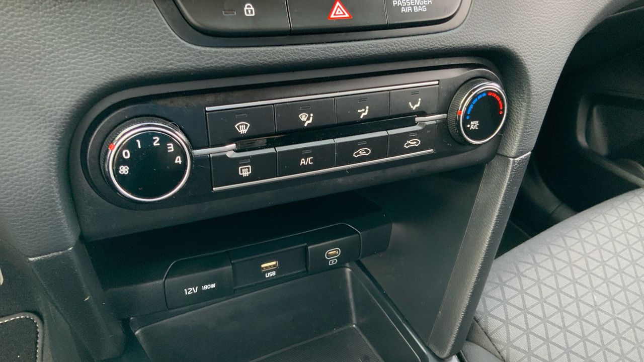 Kia Ceed 1.6 MHEV 100KW CONCEPT 136 5P