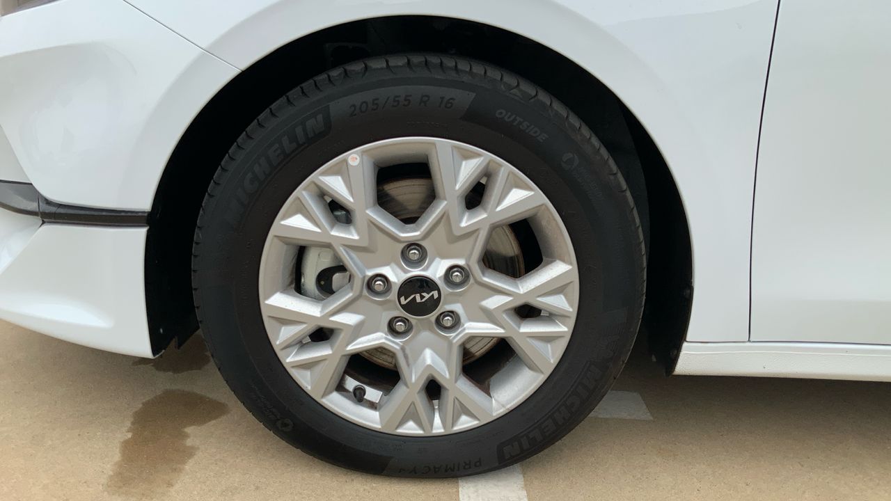 Kia Ceed 1.6 MHEV 100KW CONCEPT 136 5P