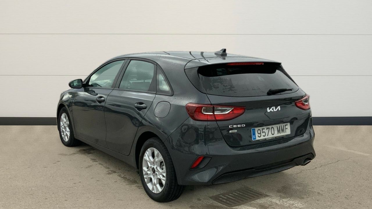 Kia Ceed 1.6 MHEV 100KW CONCEPT 136 5P