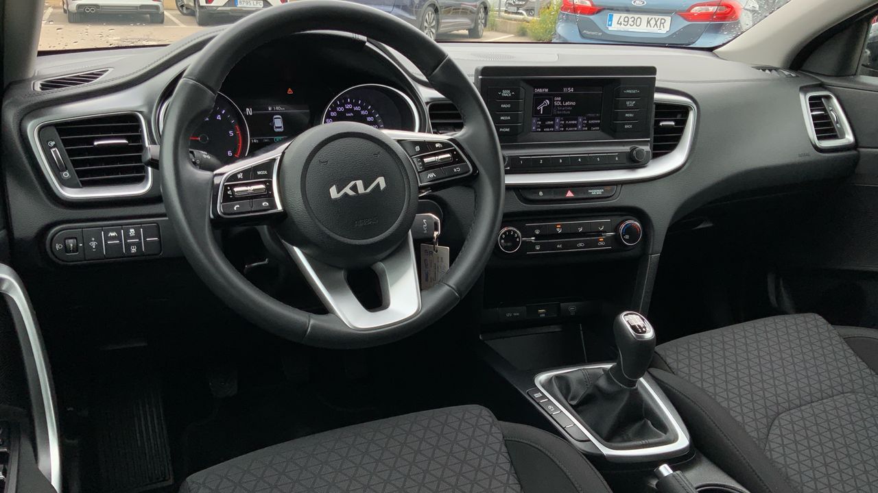 Kia Ceed 1.6 MHEV 100KW CONCEPT 136 5P
