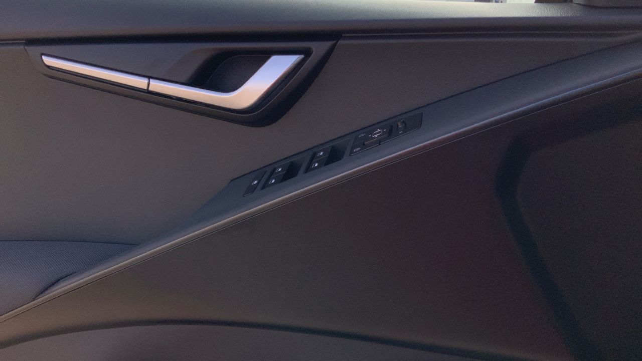 Kia Niro 1.6 GDI HEV CONCEPT 141 5P