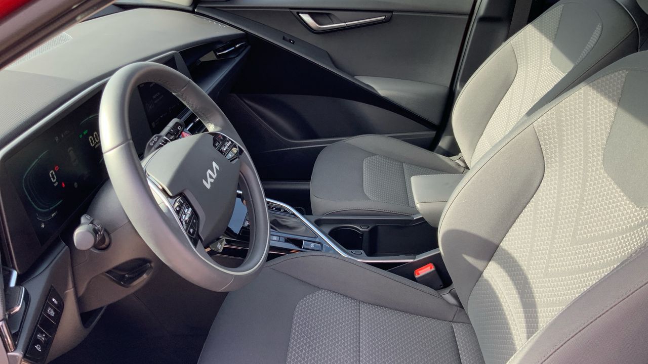 Kia Niro 1.6 GDI HEV CONCEPT 141 5P