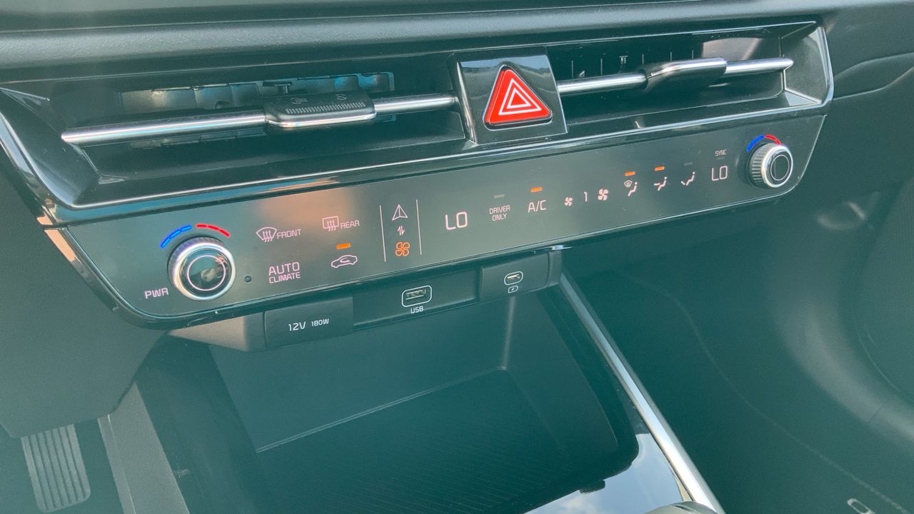 Kia Niro 1.6 GDI HEV CONCEPT 141 5P