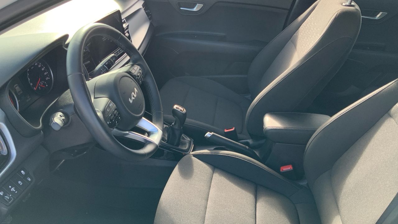 Kia Rio 1.0 T-GDI MHEV IMT 74KW DRIVE 100 5P