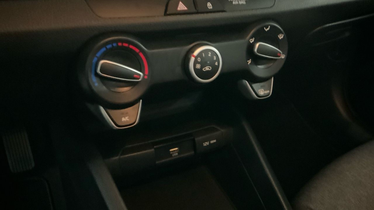 Kia Stonic 1.2 DPI CONCEPT 84 5P