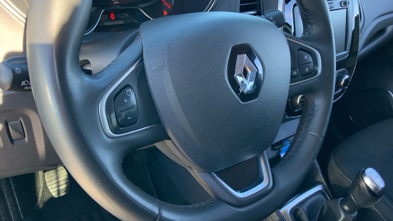 Renault Captur 0.9 TCE LIMITED 66KW 90 5P