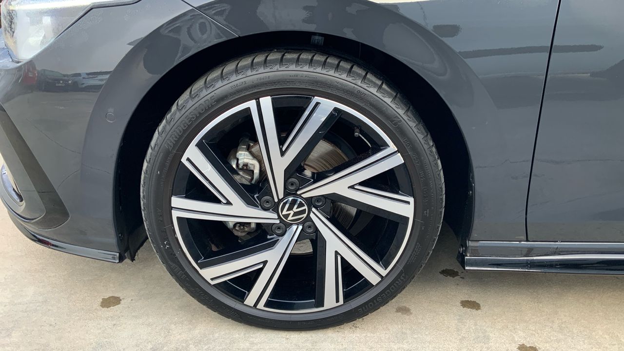 Volkswagen Golf 1.5 TSI 110KW R-LINE 150 5P