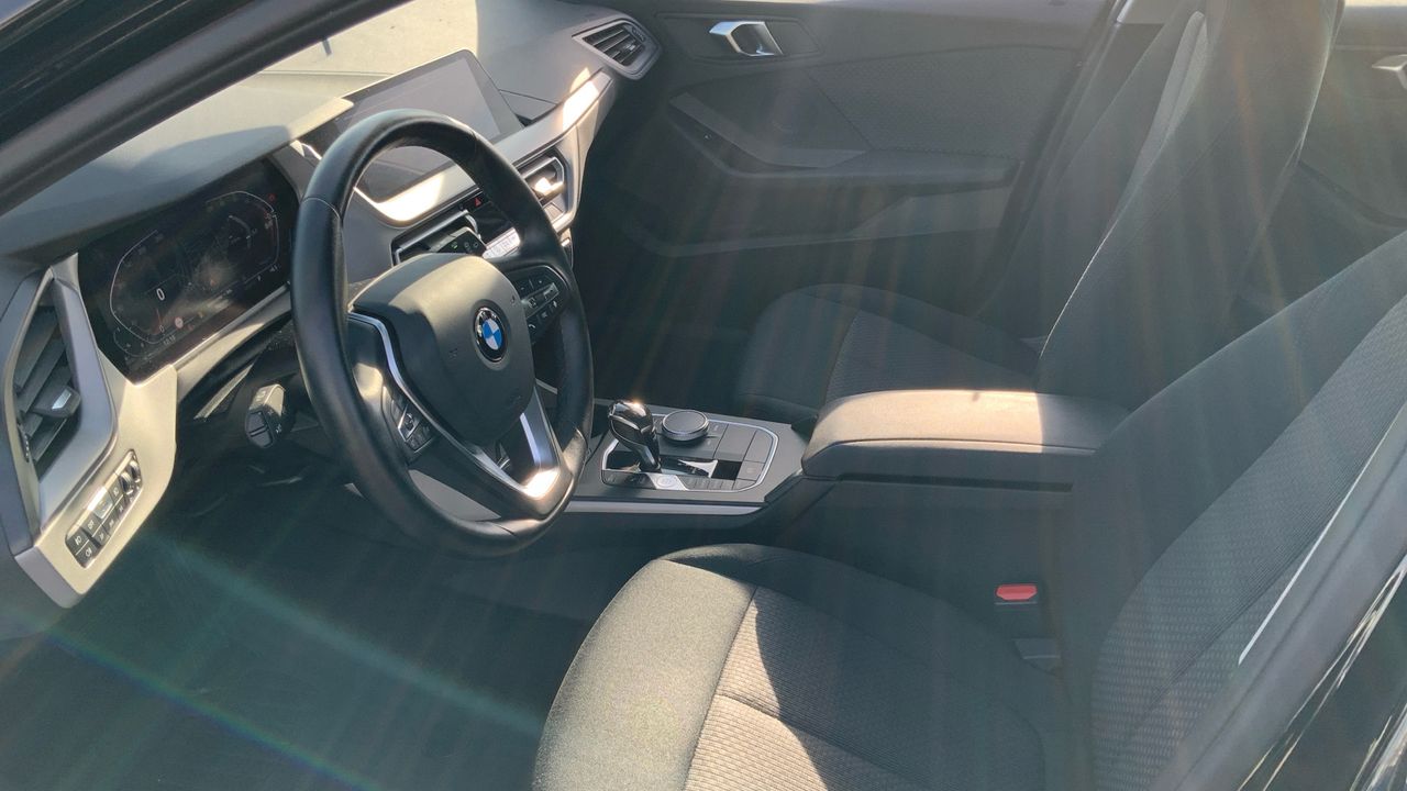 BMW Serie 1 2.0 118D BUSINESS AUTO 150 5P