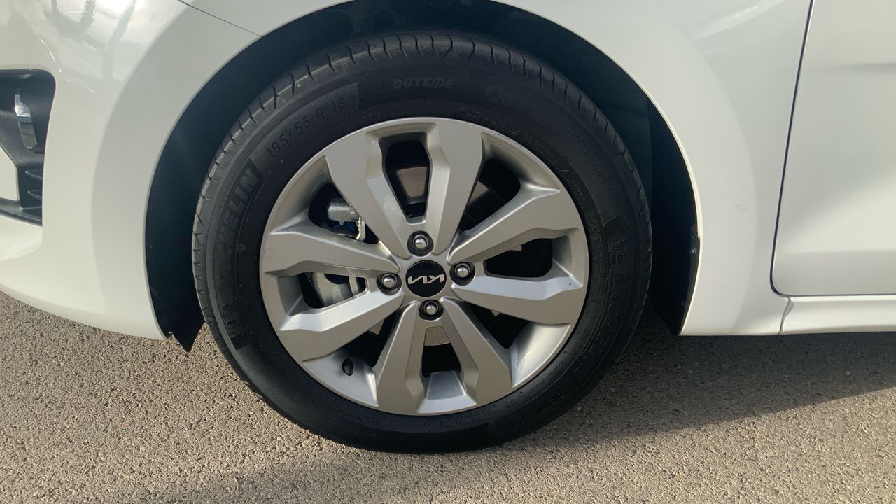 Kia Rio 1.0 T-GDI MHEV IMT 74KW DRIVE 100 5P