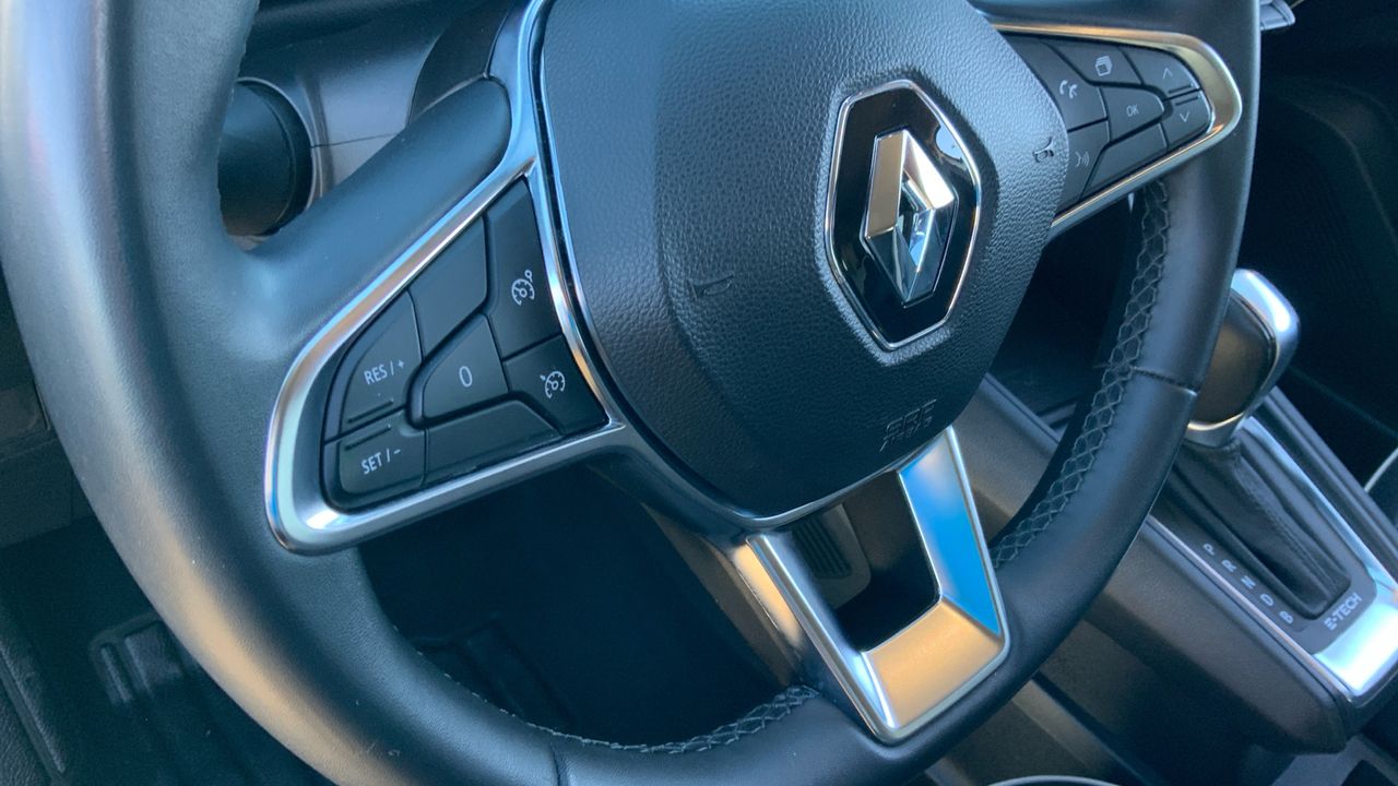 Renault Captur 1.6 E-TECH 145 ZEN 145 5P
