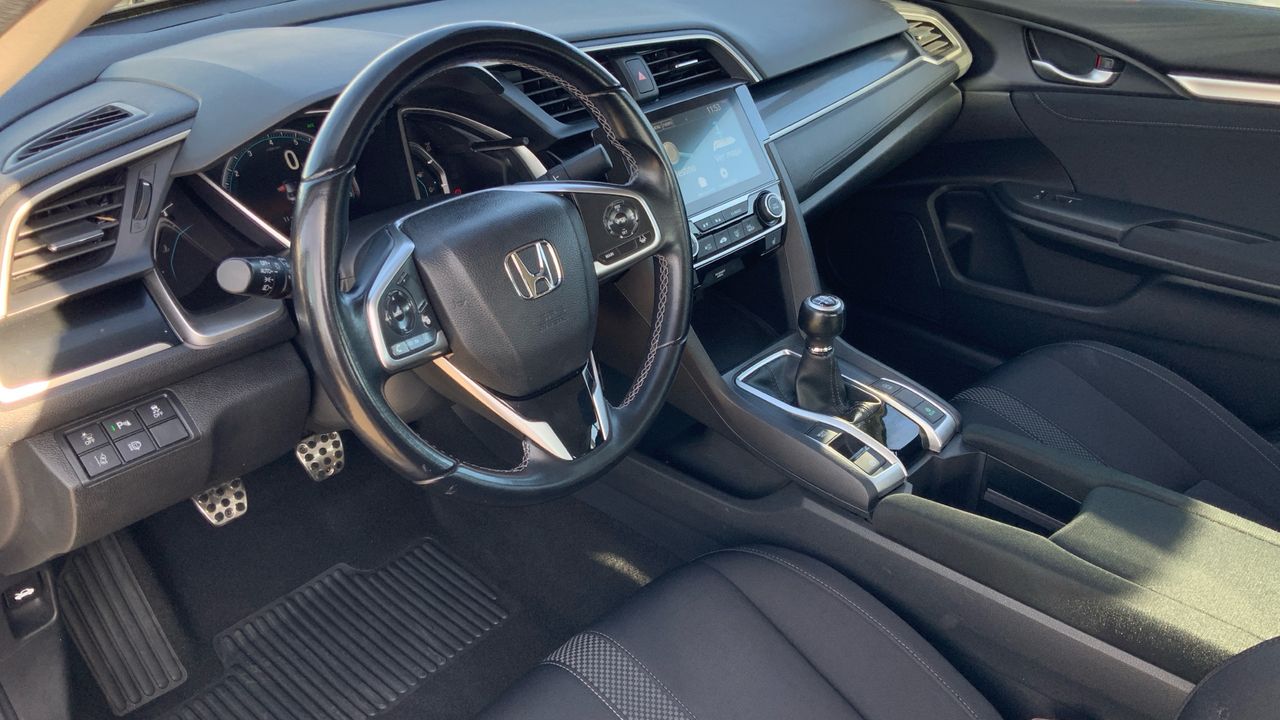 Honda Civic 1.5 I-VTEC TURBO ELEGANCE 182 4P