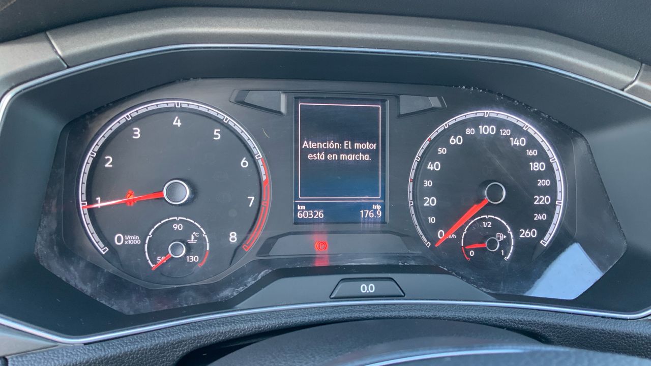 Volkswagen T-Roc 1.0 TSI 81KW ADVANCE R-LINE 110 5P