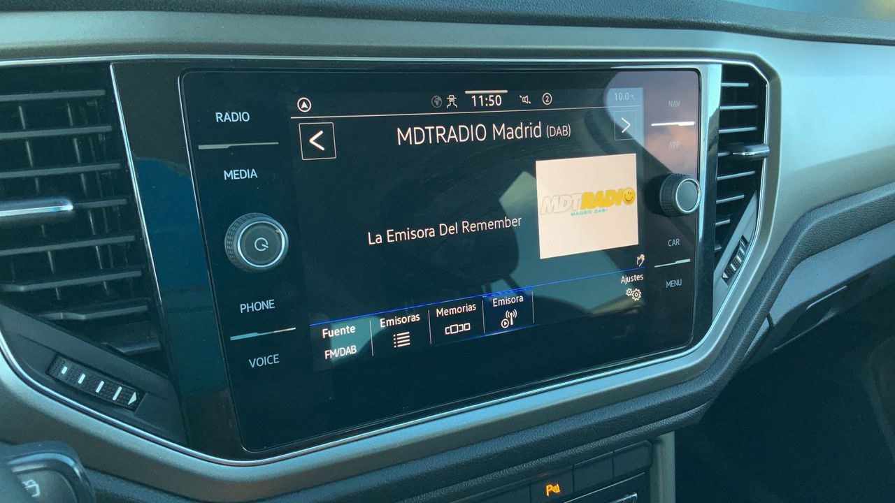 Volkswagen T-Roc 1.0 TSI 81KW ADVANCE R-LINE 110 5P