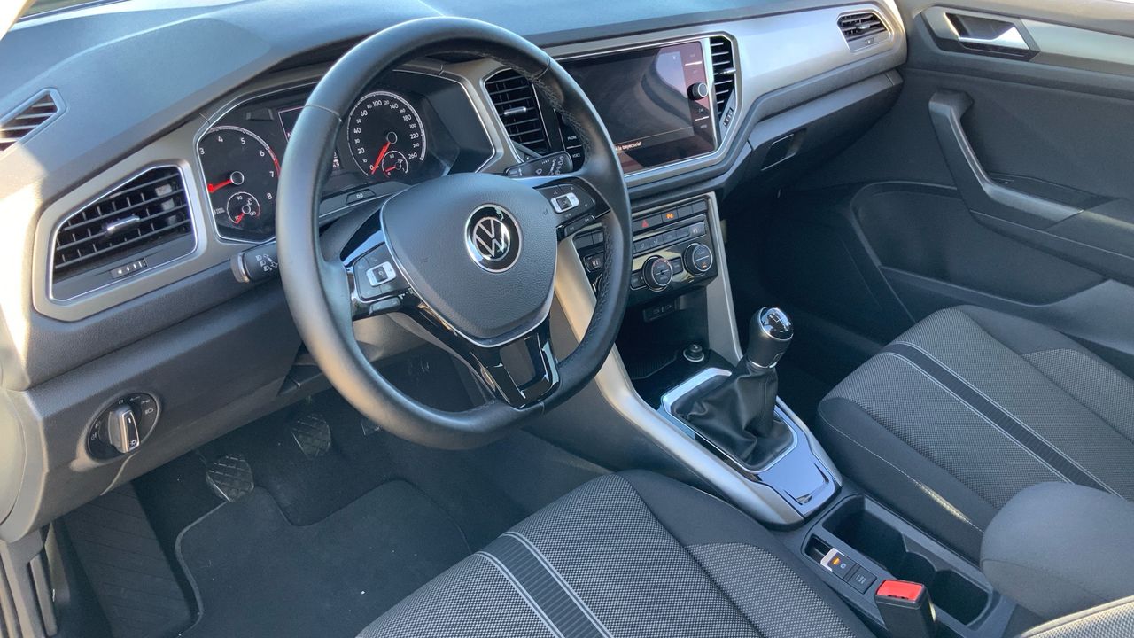 Volkswagen T-Roc 1.0 TSI 81KW ADVANCE R-LINE 110 5P