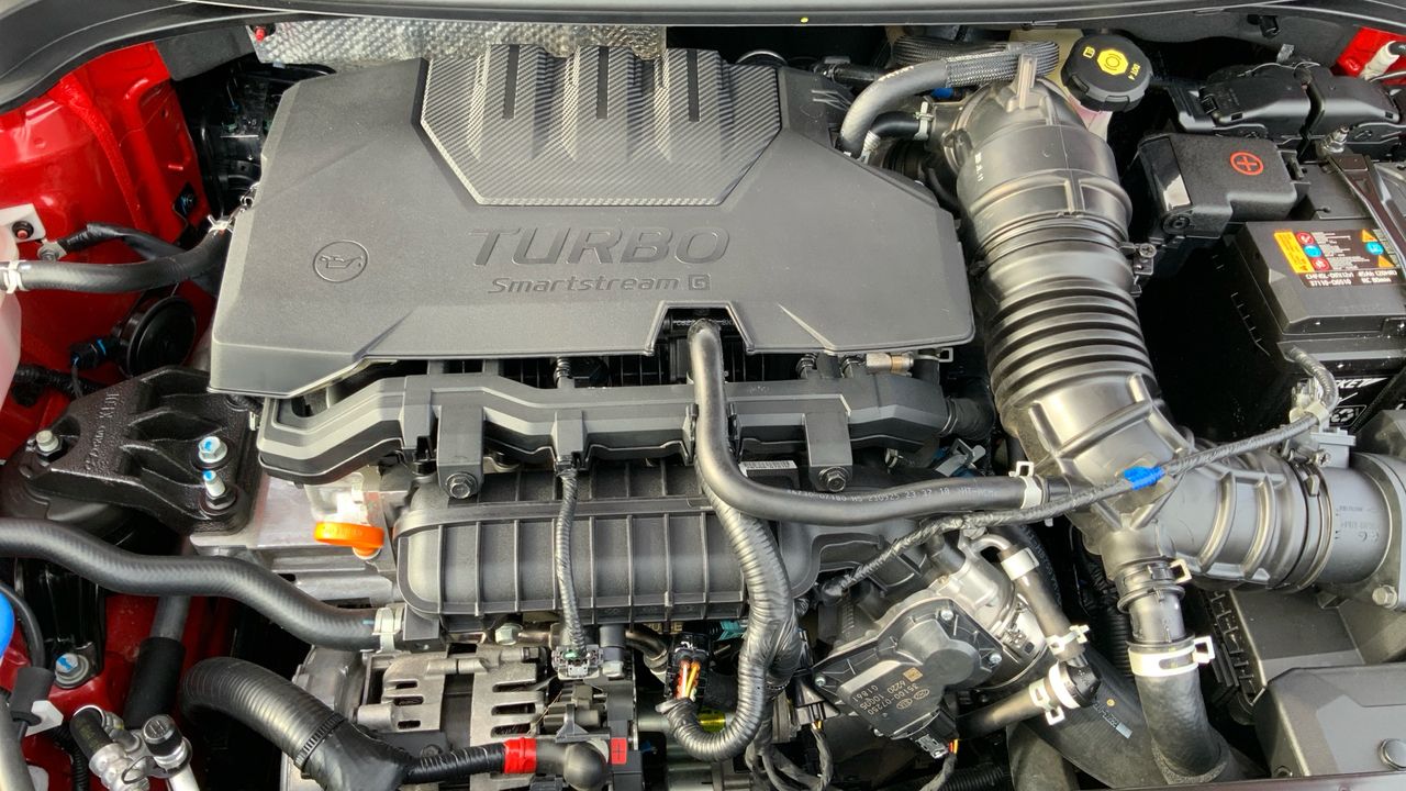Kia Stonic 1.0 T-GDI MHEV IMT 74KW DRIVE 100 5P