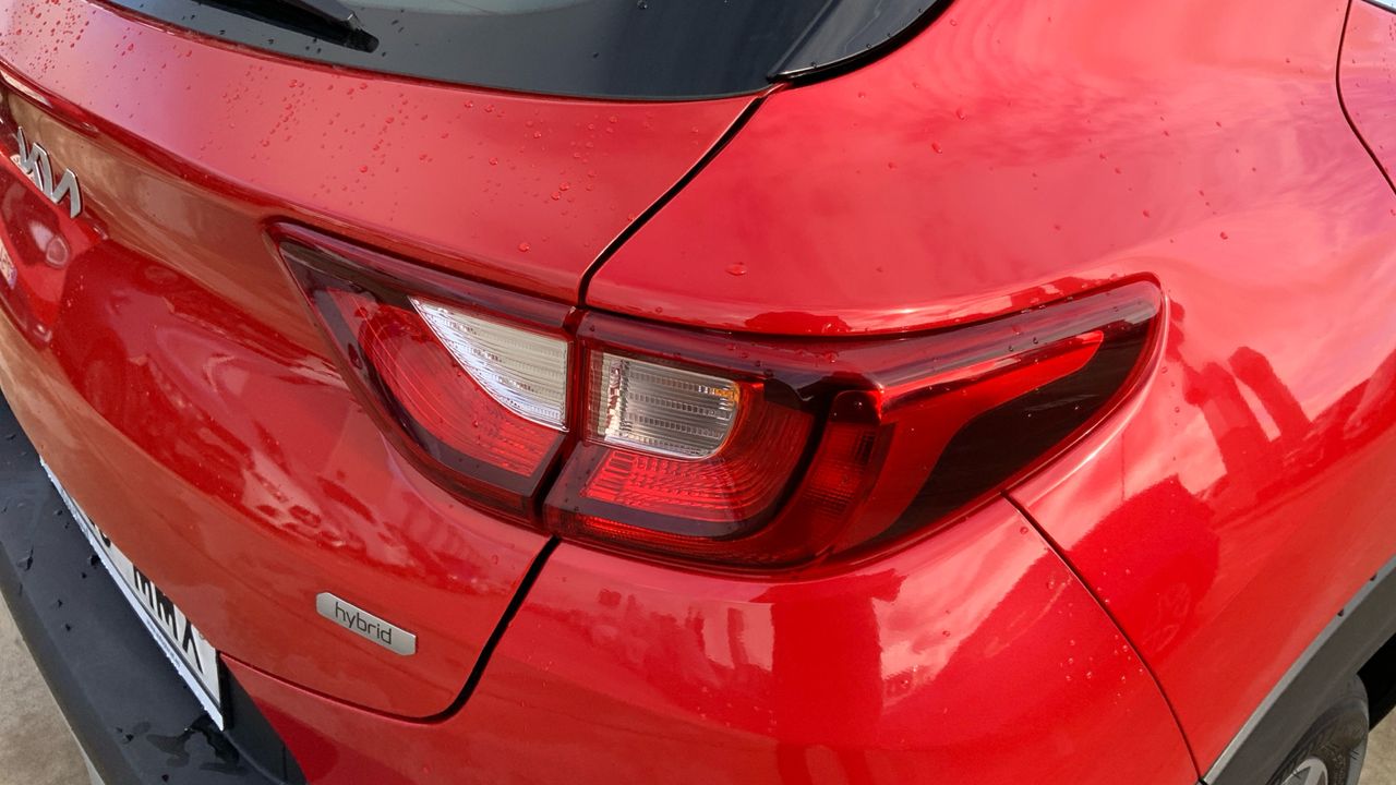 Kia Stonic 1.0 T-GDI MHEV IMT 74KW DRIVE 100 5P