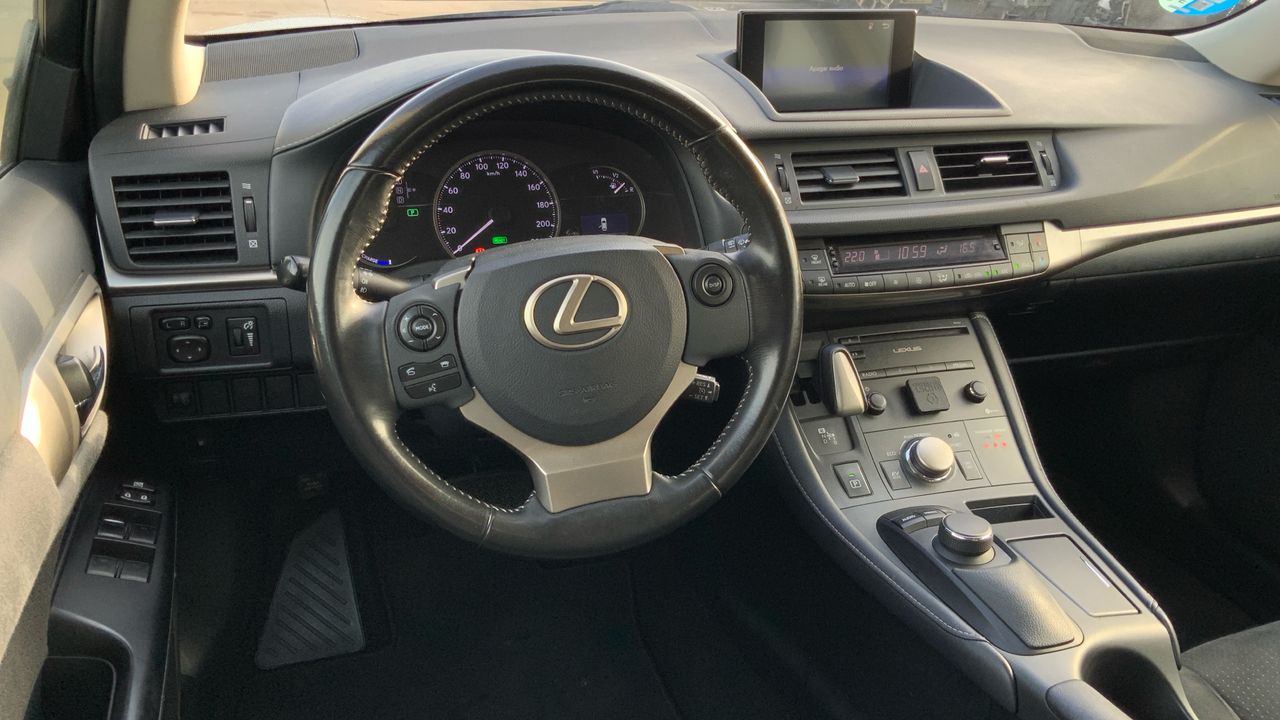 Lexus CT 1.8 200H HYBRID BUSINESS AUTO 136 5P
