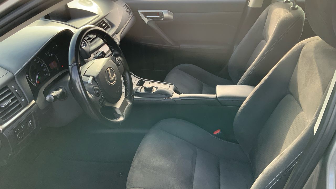 Lexus CT 1.8 200H HYBRID BUSINESS AUTO 136 5P