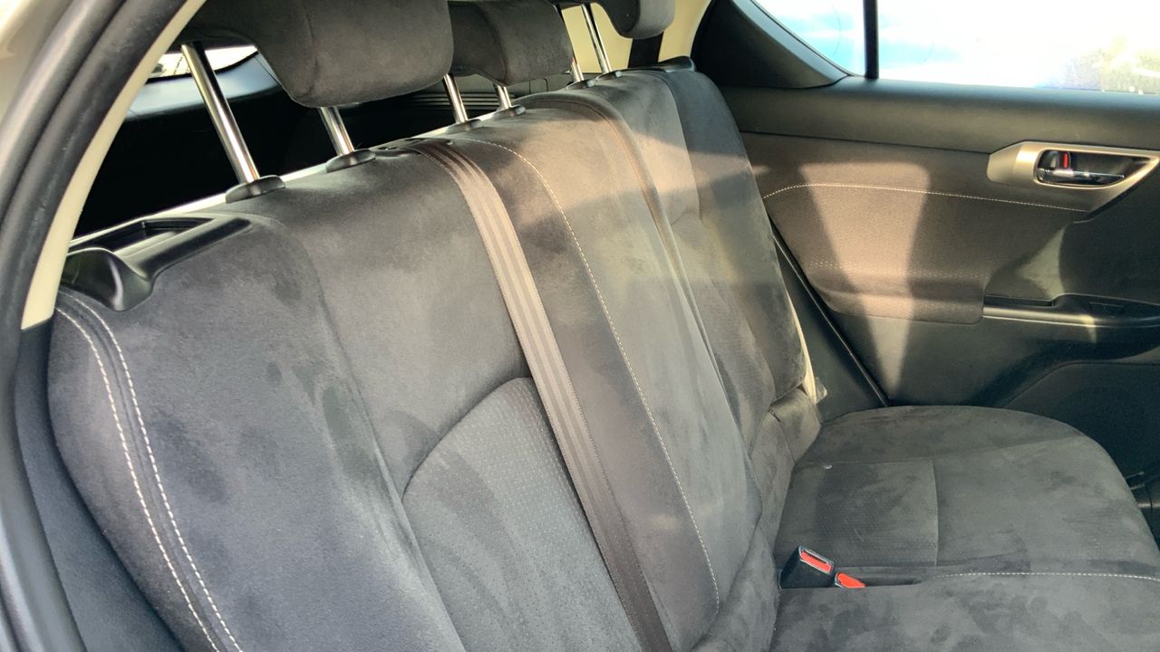 Lexus CT 1.8 200H HYBRID BUSINESS AUTO 136 5P