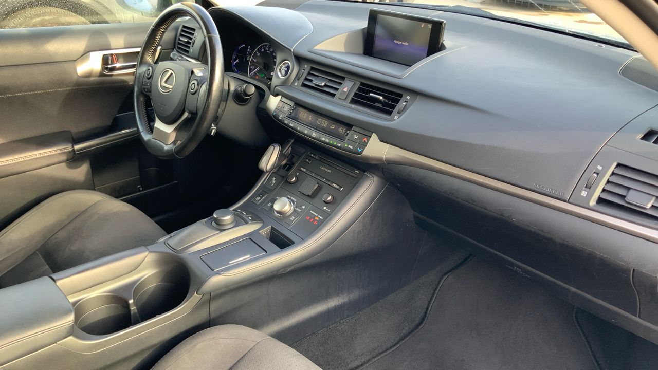 Lexus CT 1.8 200H HYBRID BUSINESS AUTO 136 5P