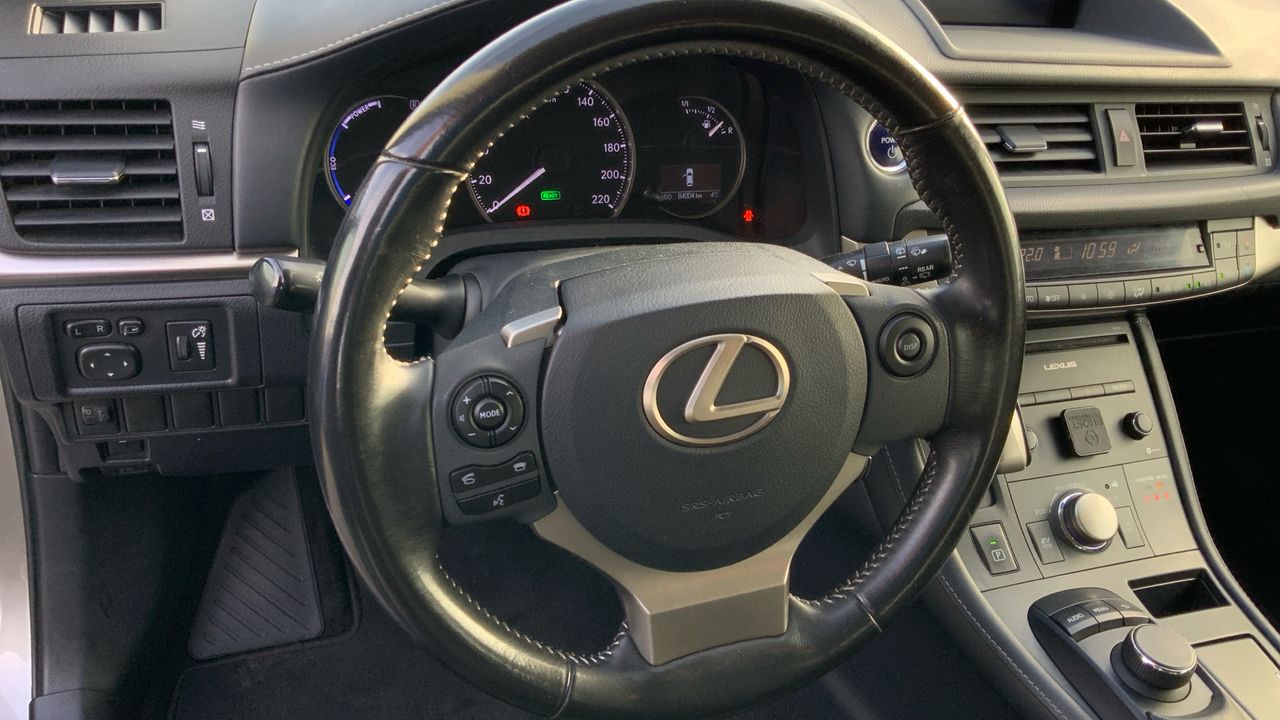 Lexus CT 1.8 200H HYBRID BUSINESS AUTO 136 5P