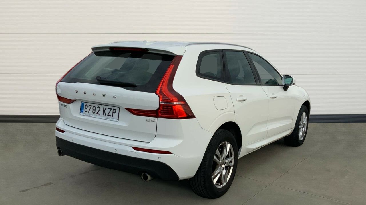 Volvo XC60 2.0 D4 MOMENTUM AUTO 190 5P
