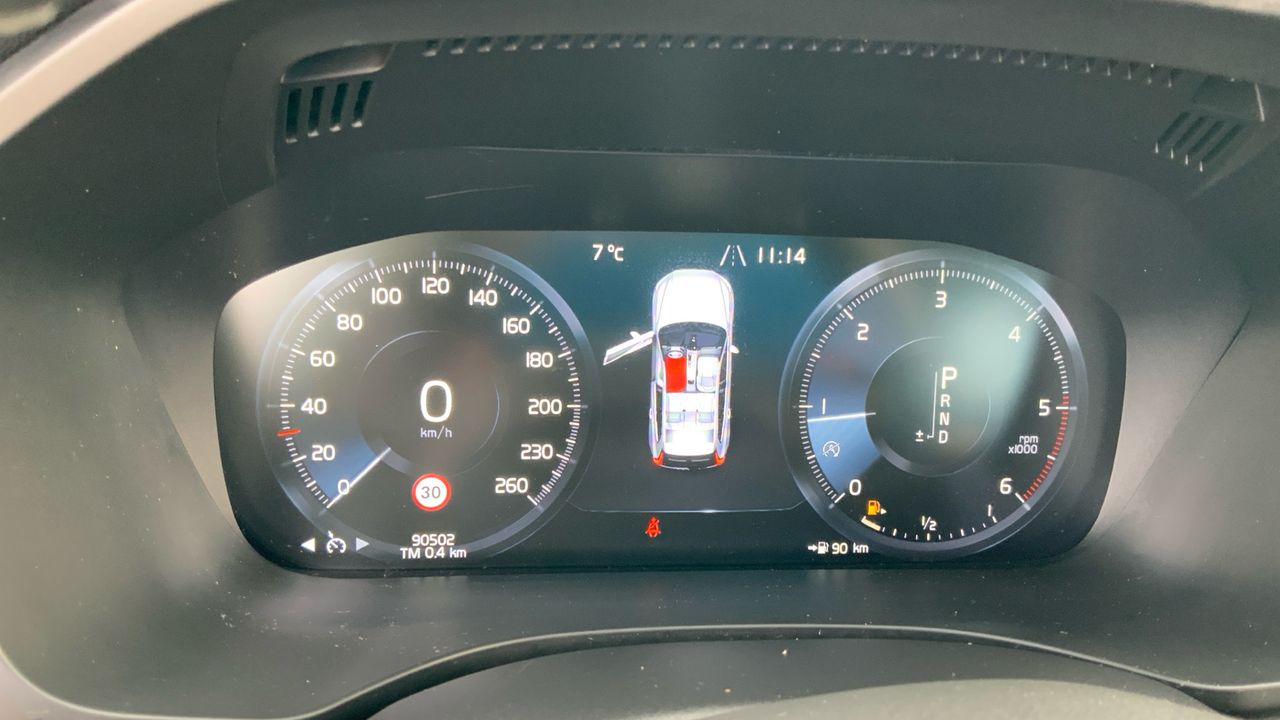Volvo XC60 2.0 D4 MOMENTUM AUTO 190 5P