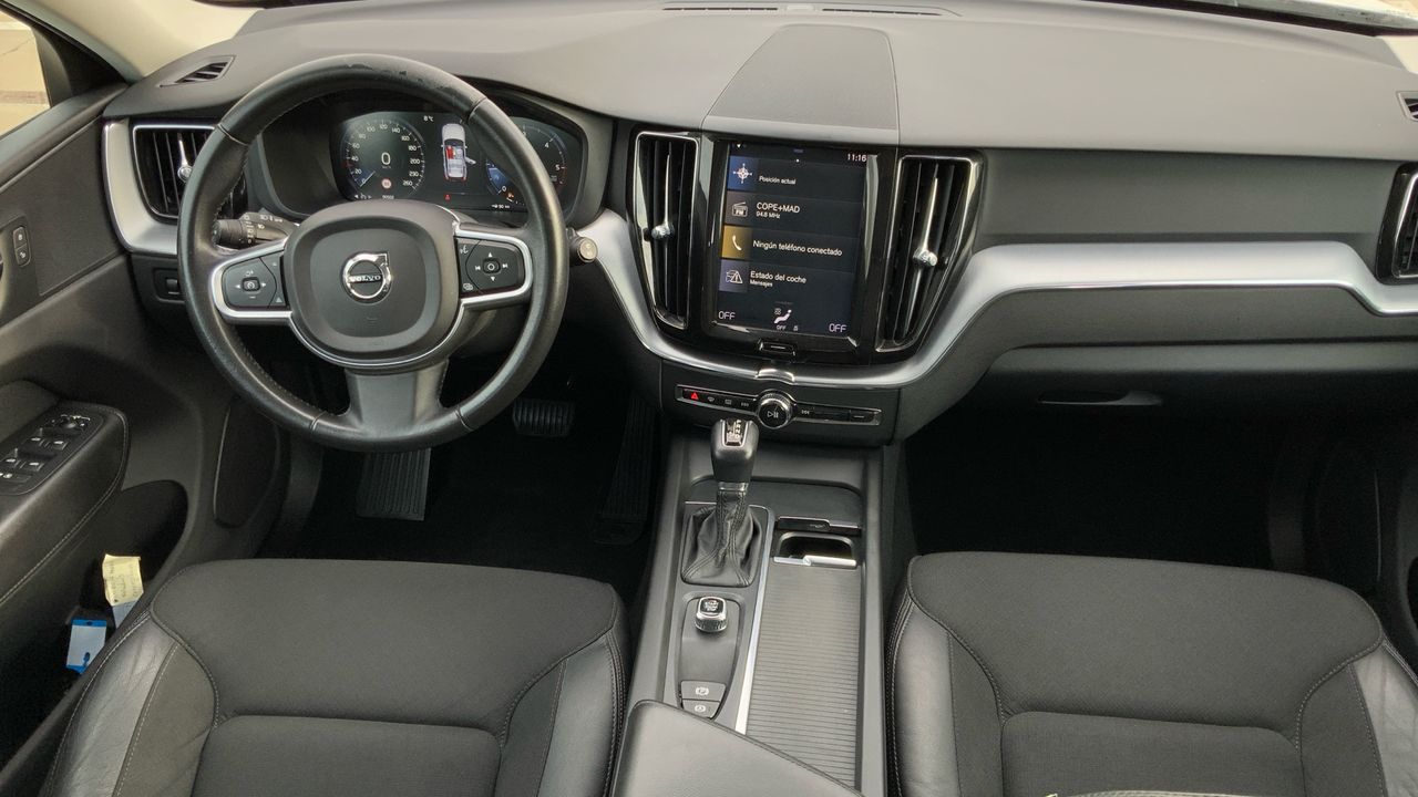 Volvo XC60 2.0 D4 MOMENTUM AUTO 190 5P