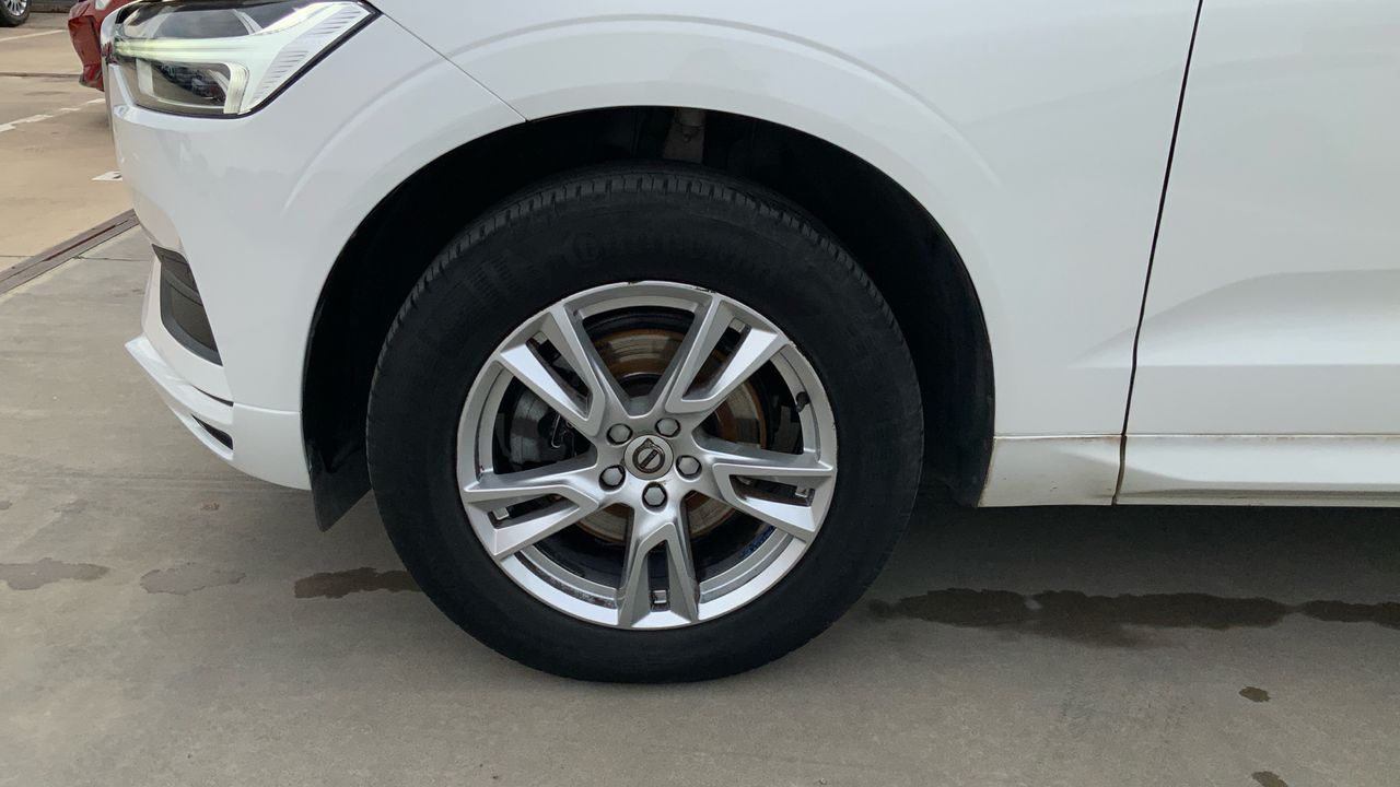 Volvo XC60 2.0 D4 MOMENTUM AUTO 190 5P